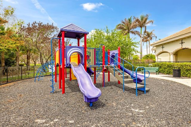 707 NW Leonardo Circle, Port St. Lucie, FL 34986