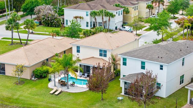 707 NW Leonardo Circle, Port St. Lucie, FL 34986