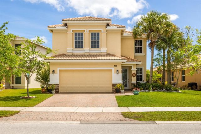 707 NW Leonardo Circle, Port St. Lucie, FL 34986
