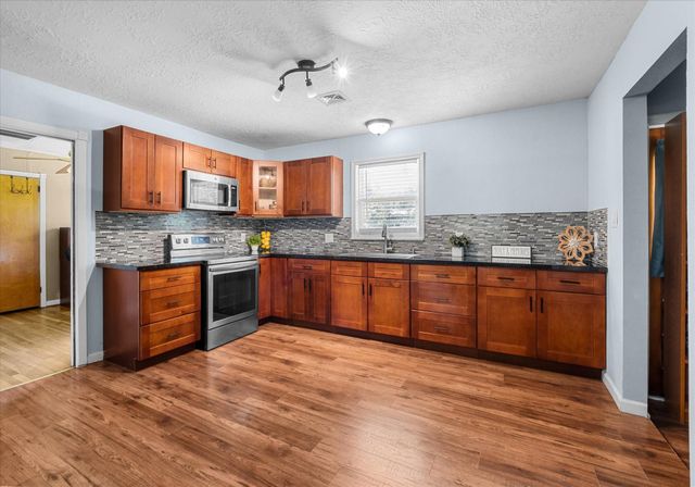 11707 Old Oaks Lane, Conroe, TX 77385