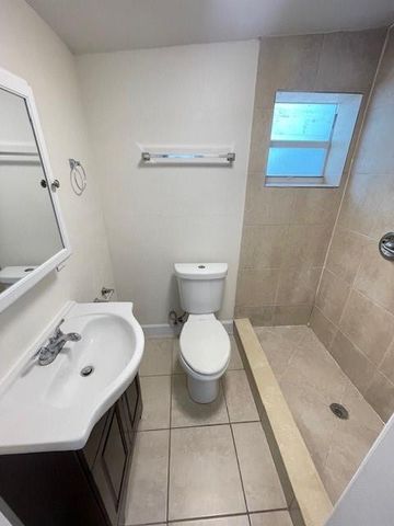 109 S Clifton Road, West Park, FL 33023