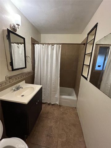 25767 Creag Avenue W, Homeland, CA 92548