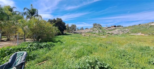 25767 Creag Avenue W, Homeland, CA 92548