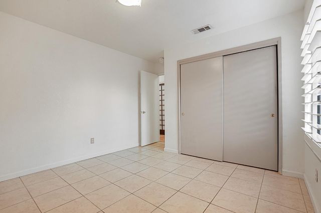 2109 Cedar Ridge Dr, Stockton, CA 95207