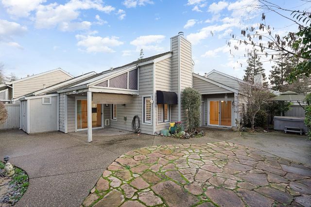 2109 Cedar Ridge Dr, Stockton, CA 95207