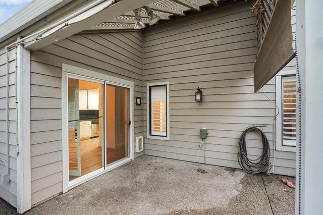 2109 Cedar Ridge Dr, Stockton, CA 95207