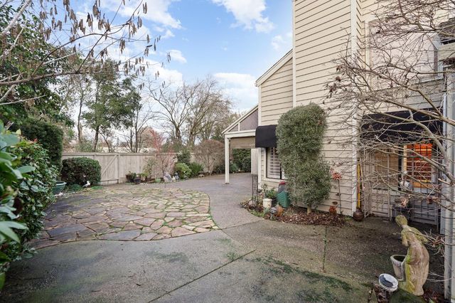 2109 Cedar Ridge Dr, Stockton, CA 95207