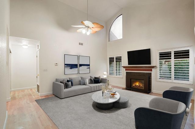 2109 Cedar Ridge Dr, Stockton, CA 95207