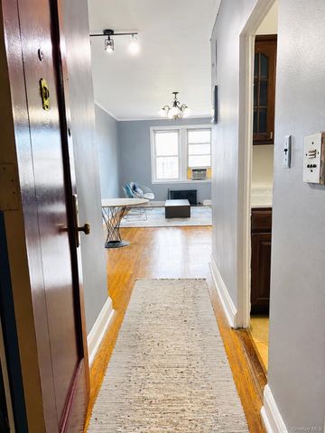 48-20 44th Street 4C, Woodside, NY 11377