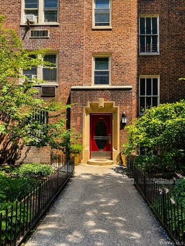 48-20 44th Street 4C, Woodside, NY 11377
