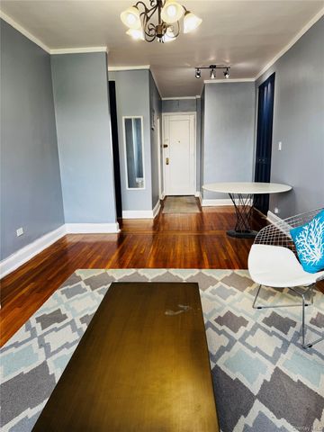 48-20 44th Street 4C, Woodside, NY 11377