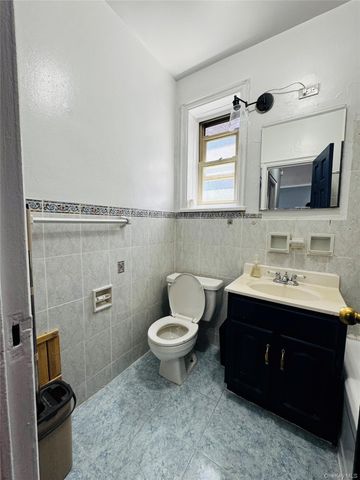 48-20 44th Street 4C, Woodside, NY 11377