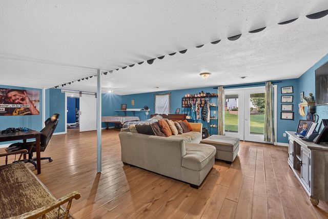 1296 Carla LANE, West Bend, WI 53095