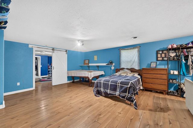 1296 Carla LANE, West Bend, WI 53095