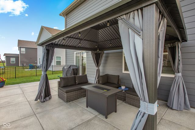 11468 Dippers Court, Noblesville, IN 46060