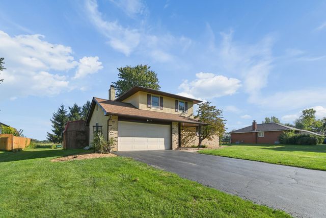 82 Imperial Drive SW, Etna, OH 43062