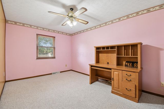 82 Imperial Drive SW, Etna, OH 43062