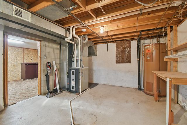 82 Imperial Drive SW, Etna, OH 43062