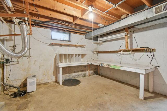 82 Imperial Drive SW, Etna, OH 43062