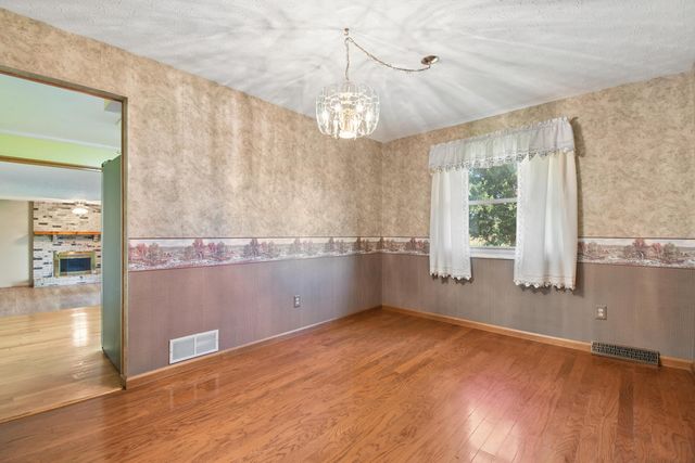 82 Imperial Drive SW, Etna, OH 43062