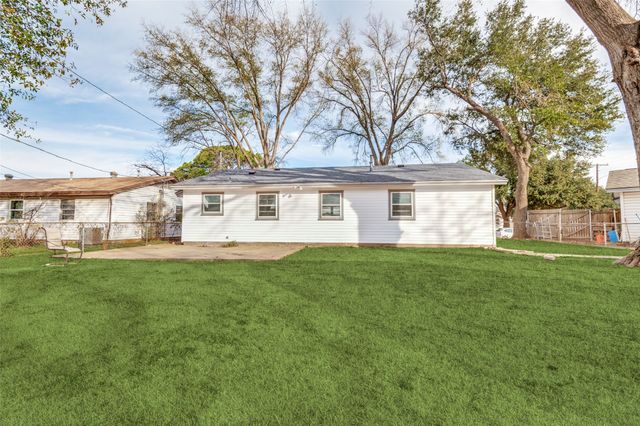 1806 Cunningham Street, Irving, TX 75062