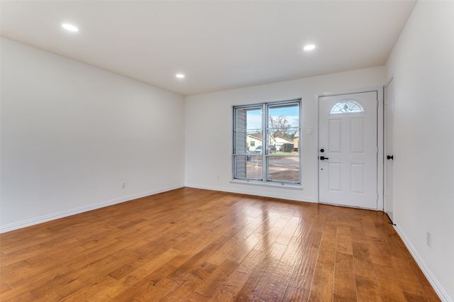 1806 Cunningham Street, Irving, TX 75062