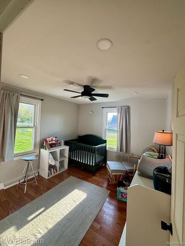 3261 Keewahdin Road, Fort Gratiot Charter Township, MI 48059