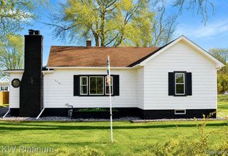 3261 Keewahdin Road, Fort Gratiot Charter Township, MI 48059
