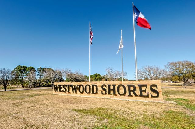 15 Great Oak Lane, Trinity, TX 75862