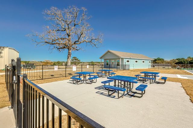 15 Great Oak Lane, Trinity, TX 75862