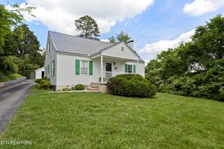 313 Lamar Ave, Clinton, TN 37716