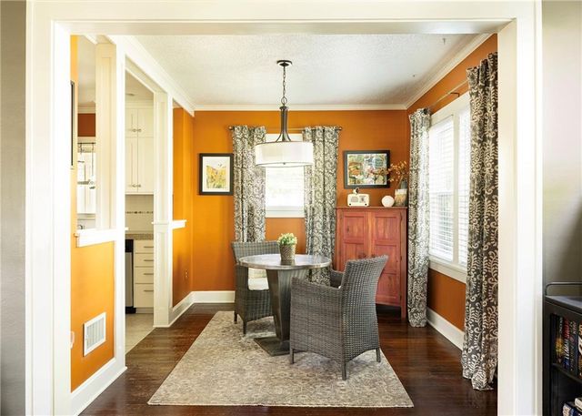 4802 Neosho Lane, Roeland Park, KS 66205
