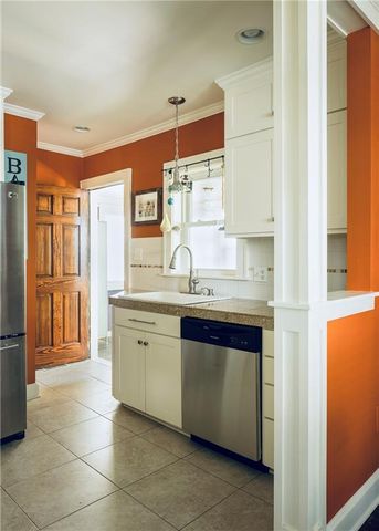 4802 Neosho Lane, Roeland Park, KS 66205