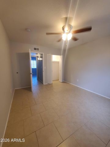 9228 N 7TH Avenue 10, Phoenix, AZ 85021