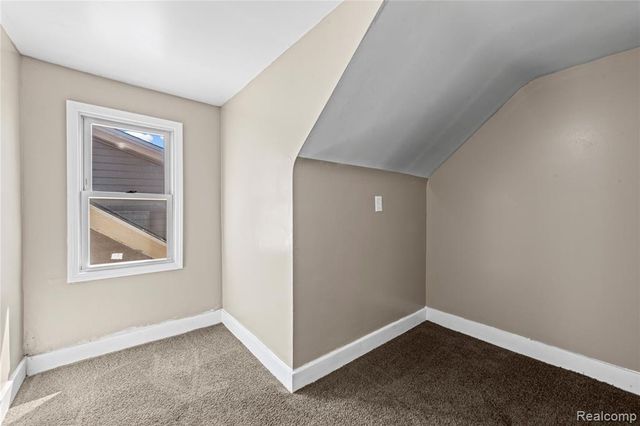 705 Cleophus Parkway, Lincoln Park, MI 48146