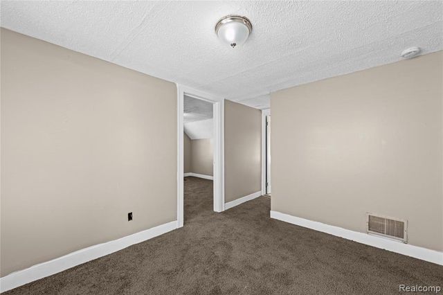 705 Cleophus Parkway, Lincoln Park, MI 48146