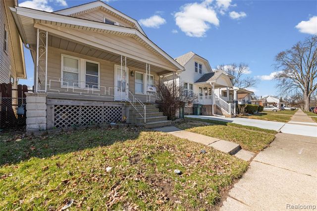 705 Cleophus Parkway, Lincoln Park, MI 48146