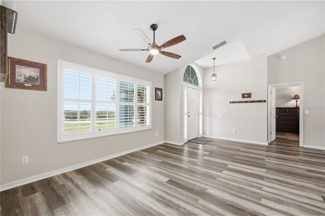 18224 E APSHAWA ROAD, Clermont, FL 34715