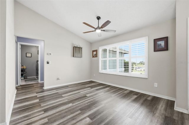18224 E APSHAWA ROAD, Clermont, FL 34715