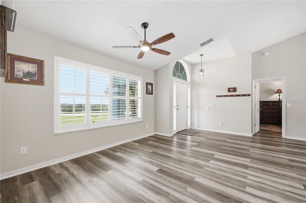 Image 11 of property listing at 18224 E APSHAWA ROAD, Clermont, FL 34715
