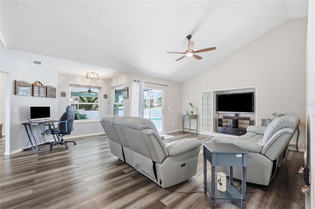 Image 21 of property listing at 18224 E APSHAWA ROAD, Clermont, FL 34715