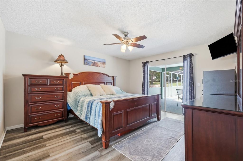 Image 27 of property listing at 18224 E APSHAWA ROAD, Clermont, FL 34715