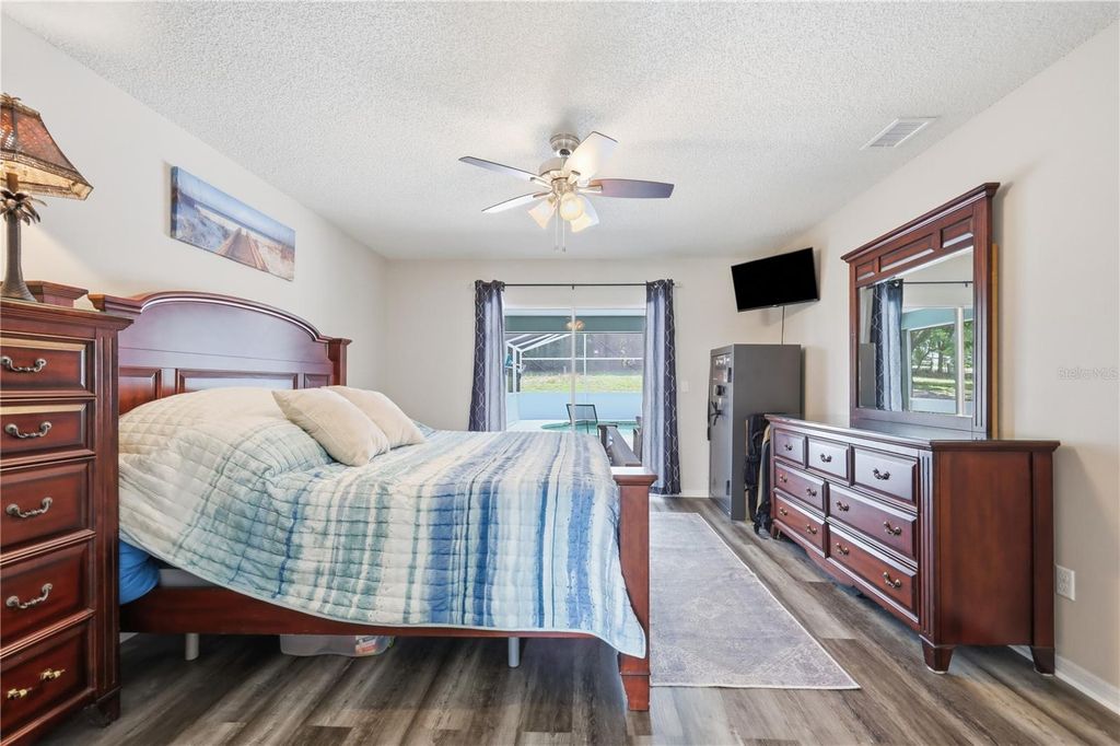 Image 28 of property listing at 18224 E APSHAWA ROAD, Clermont, FL 34715