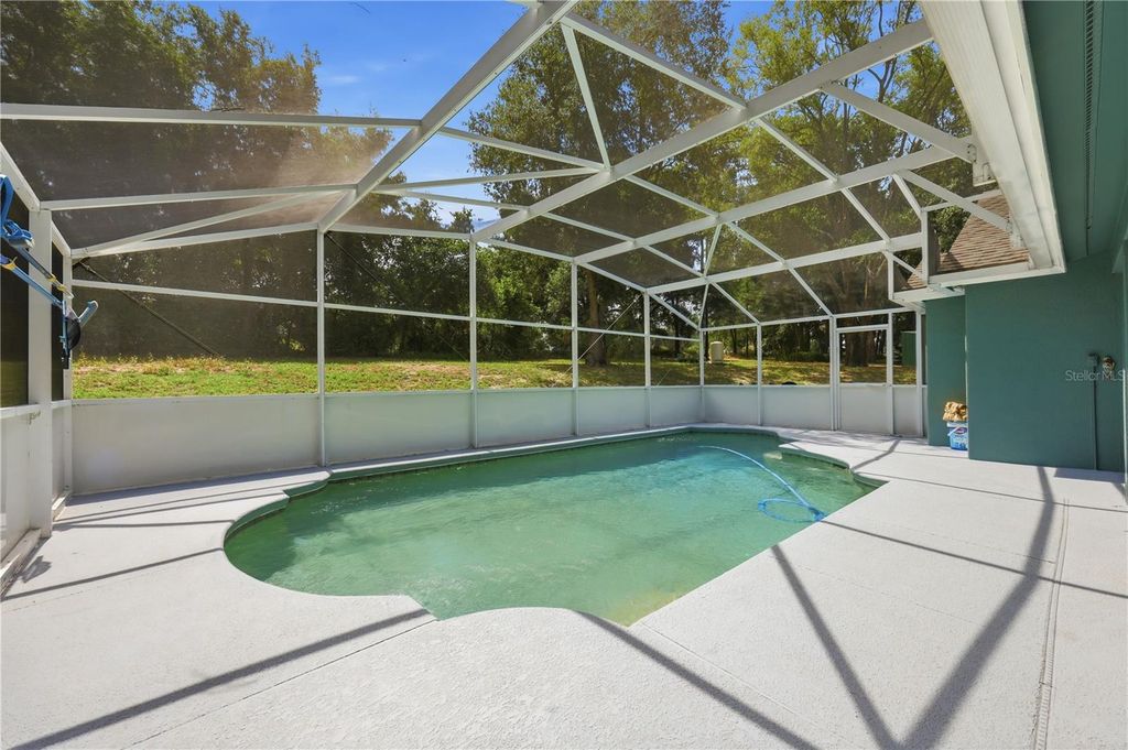 Image 41 of property listing at 18224 E APSHAWA ROAD, Clermont, FL 34715