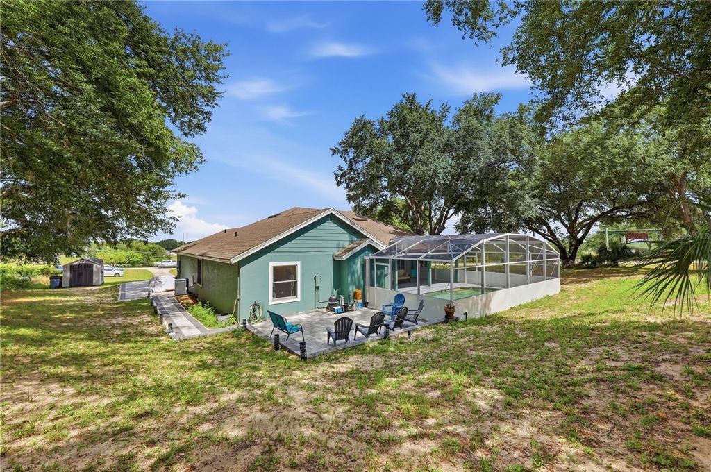 Image 43 of property listing at 18224 E APSHAWA ROAD, Clermont, FL 34715