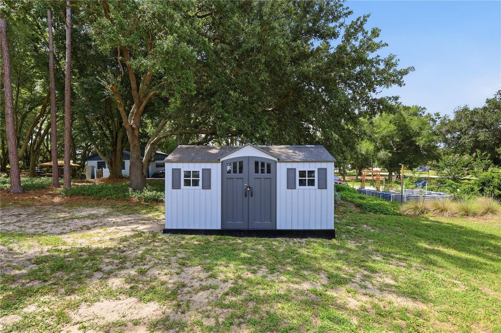 Image 47 of property listing at 18224 E APSHAWA ROAD, Clermont, FL 34715