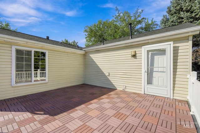 7836 W Hummel Dr, Boise, ID 83709