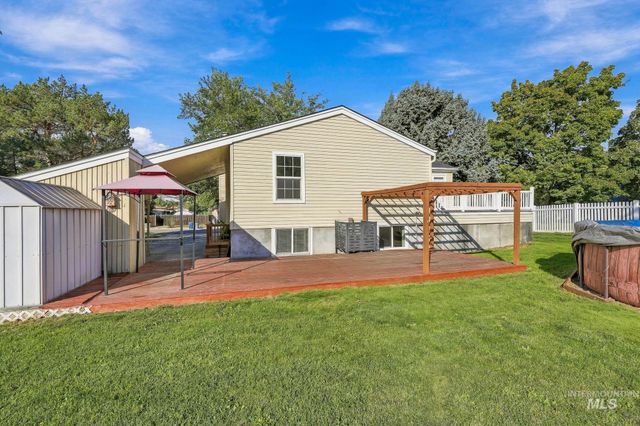 7836 W Hummel Dr, Boise, ID 83709
