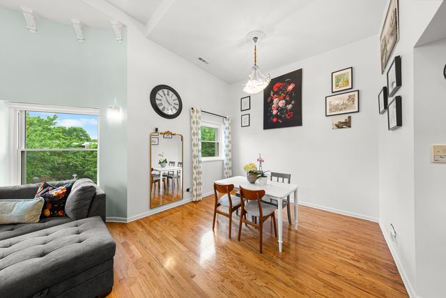 4615 N Beacon Street 3, Chicago, IL 60640