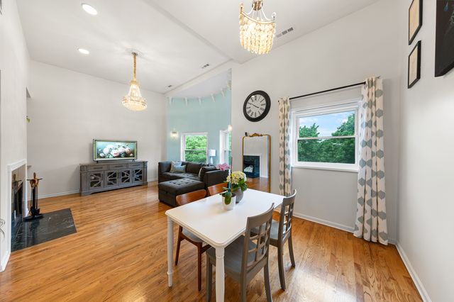 4615 N Beacon Street 3, Chicago, IL 60640